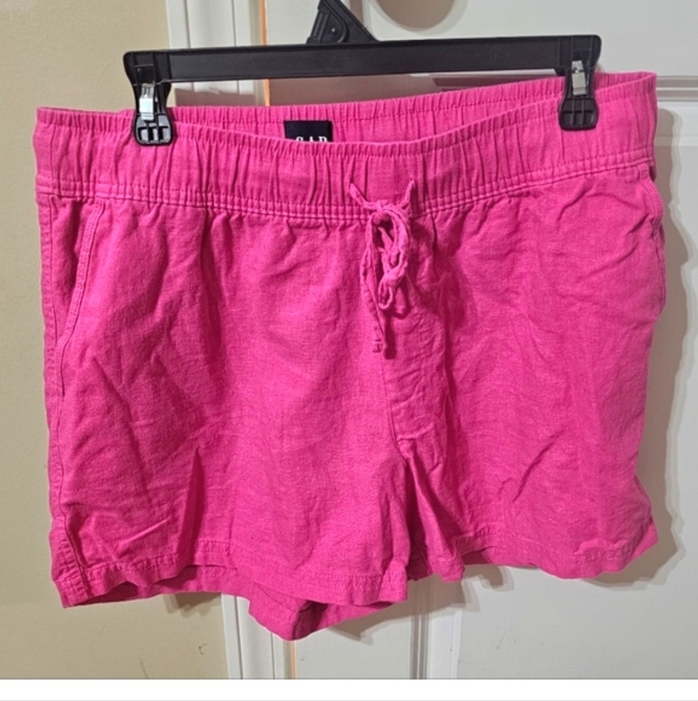 GAP Women's High Waist Pink Shorts